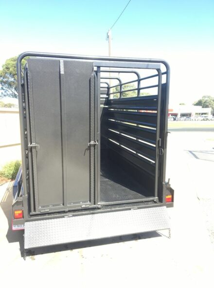 Stock Crate Trailer for Sale with Drop Ramp